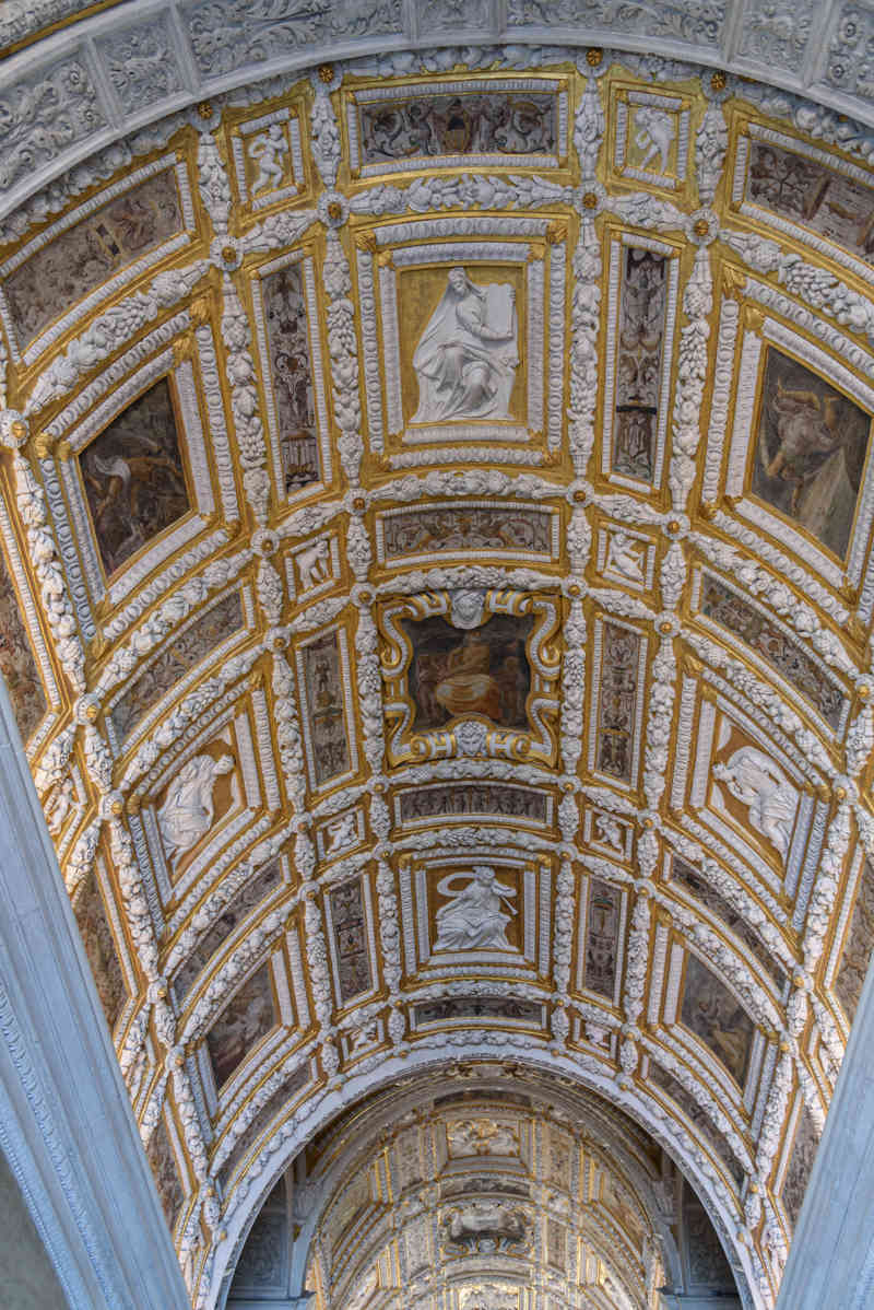 Italia - Venecia 055 - palacio Ducal - la Escalera de Oro.jpg